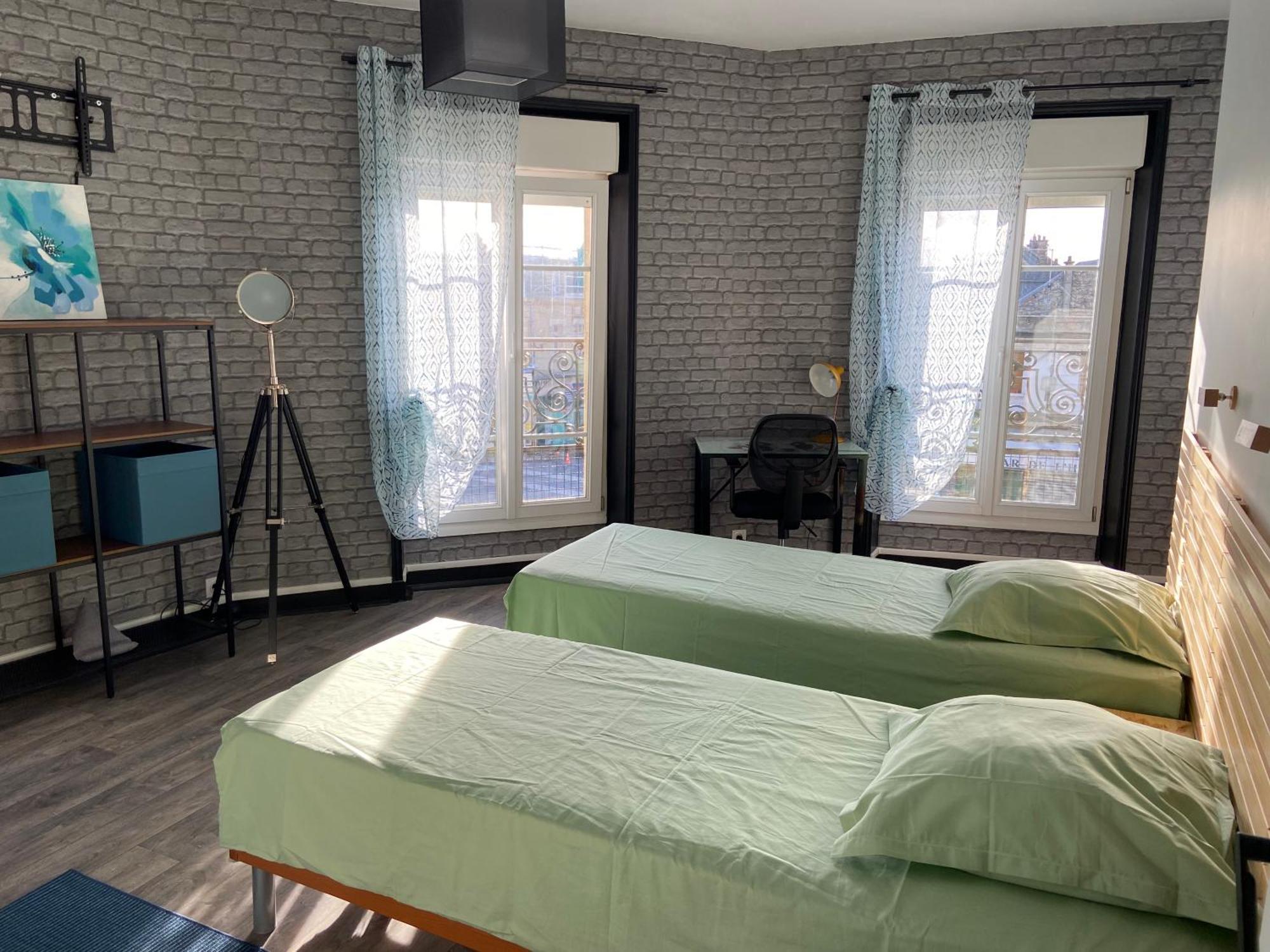 Maison De Ville Au Centre De Fismes Екстериор снимка